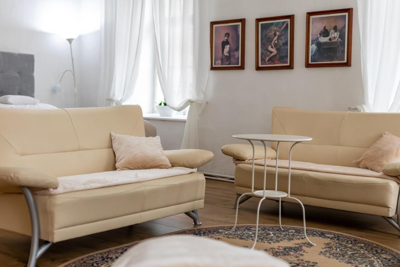 Palac Daun - Studio Apartments Znojmo Εξωτερικό φωτογραφία