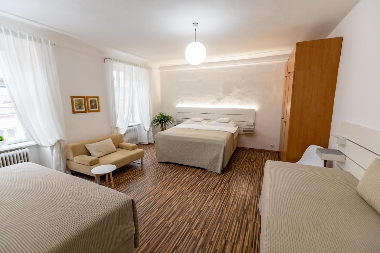 Palac Daun - Studio Apartments Znojmo Εξωτερικό φωτογραφία