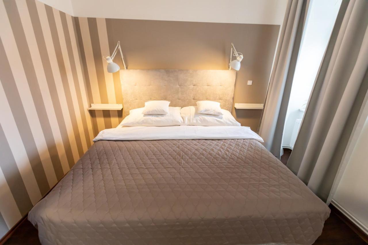 Palac Daun - Studio Apartments Znojmo Εξωτερικό φωτογραφία