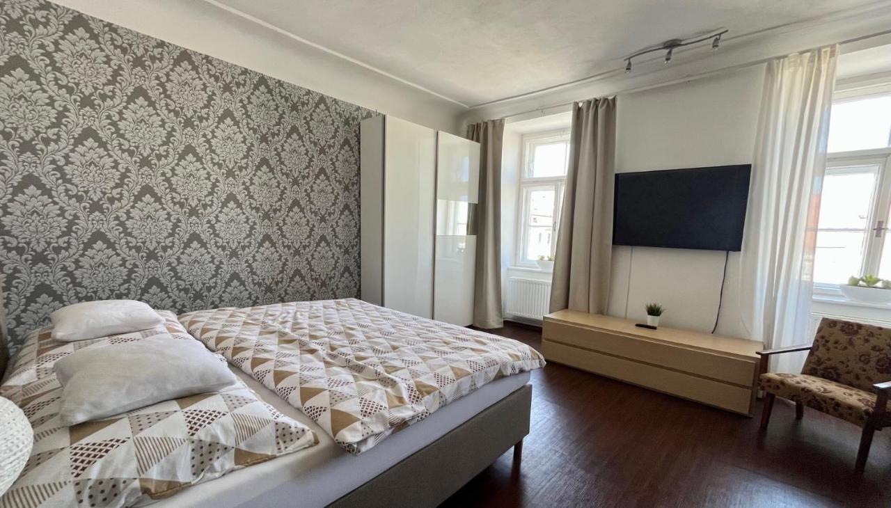 Palac Daun - Studio Apartments Znojmo Εξωτερικό φωτογραφία